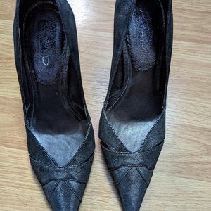 Gently used Aldo women's dress shoes